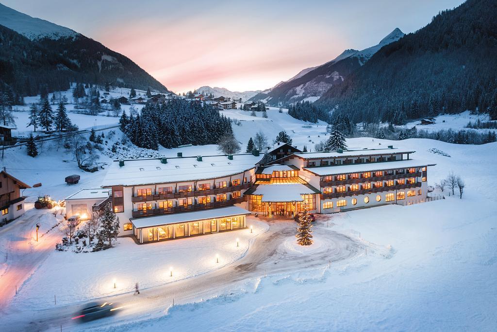 Defereggental Hotel & Resort Sankt Veit in Defereggen Ngoại thất bức ảnh